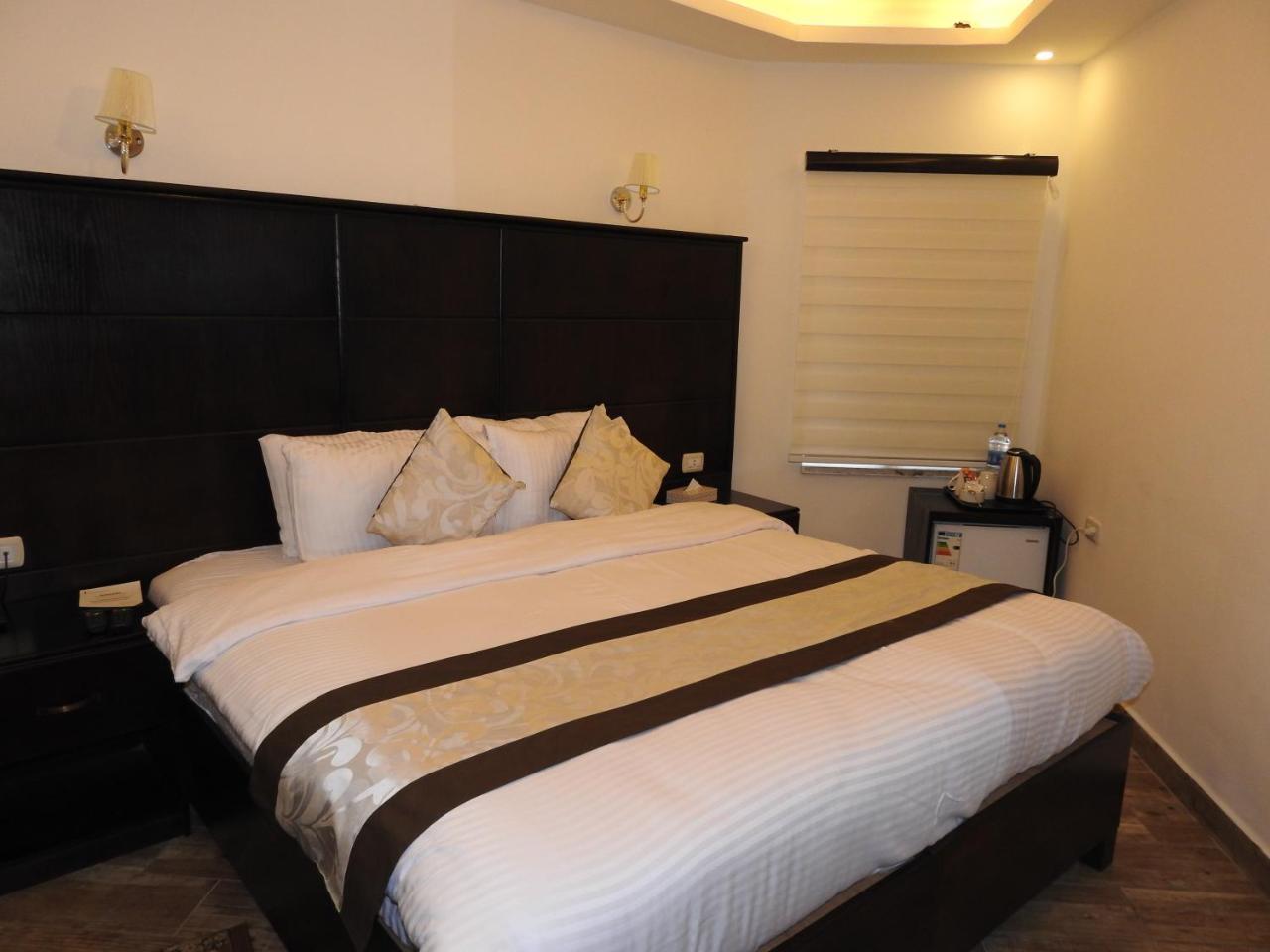 London Bridge Hotel Amman Exterior foto